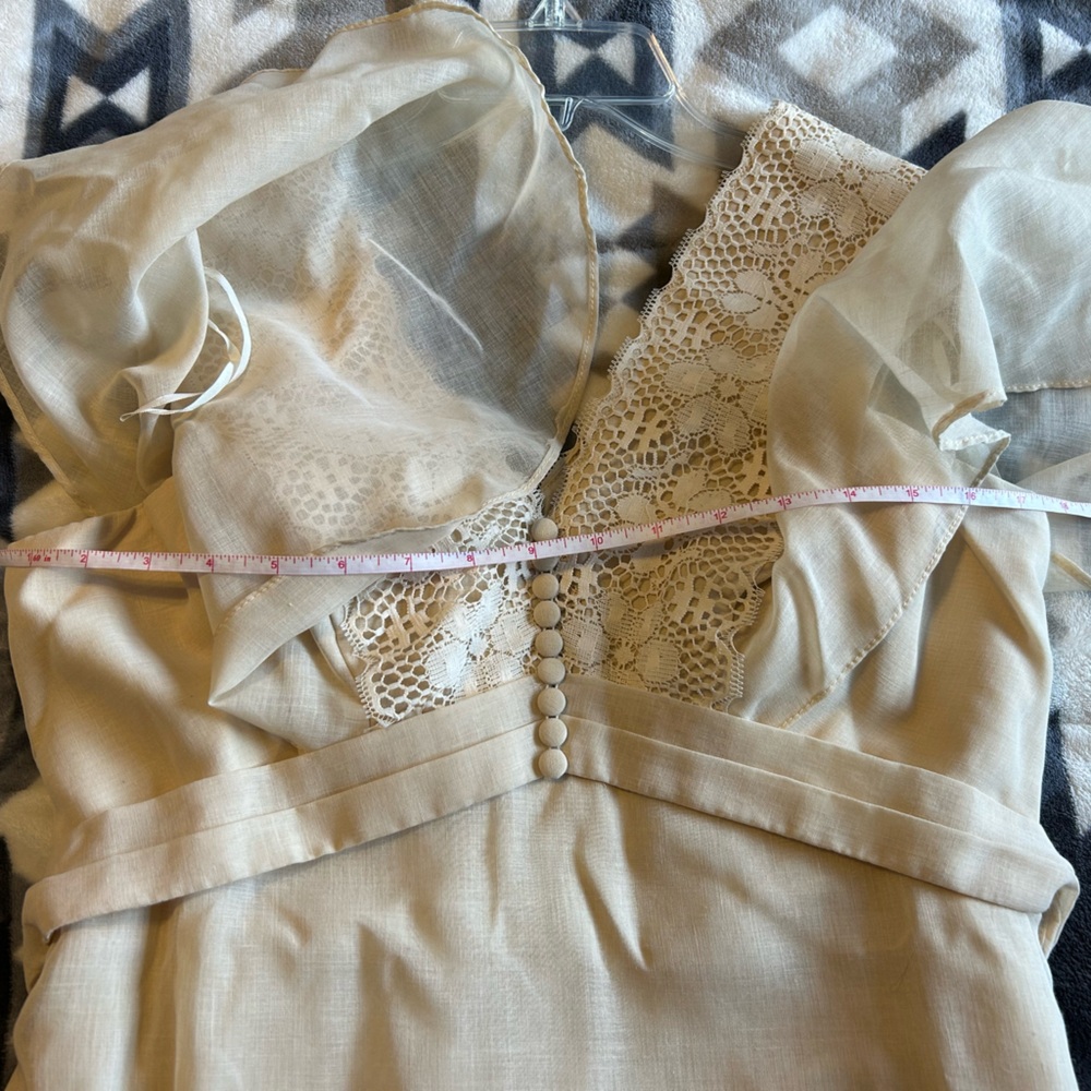 Vintage Elegant Cream Lace Maxi Dress Zipper in Back Buttons on Front Wedding - Picture 9 of 11
